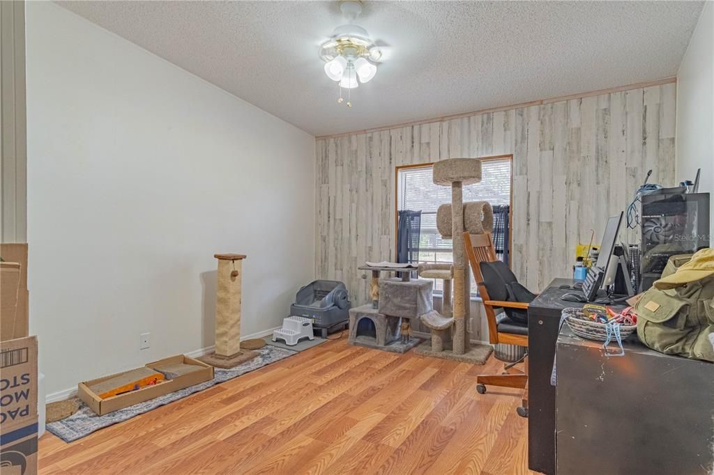 For Sale: $345,000 (4 beds, 3 baths, 2356 Square Feet)