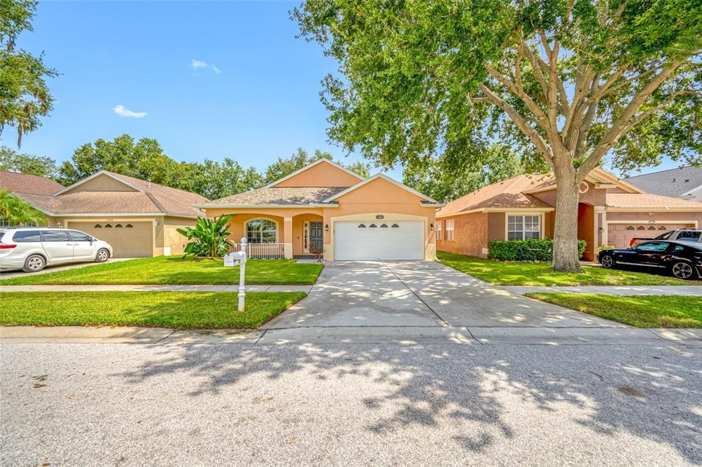 For Sale: $385,000 (3 beds, 2 baths, 1654 Square Feet)