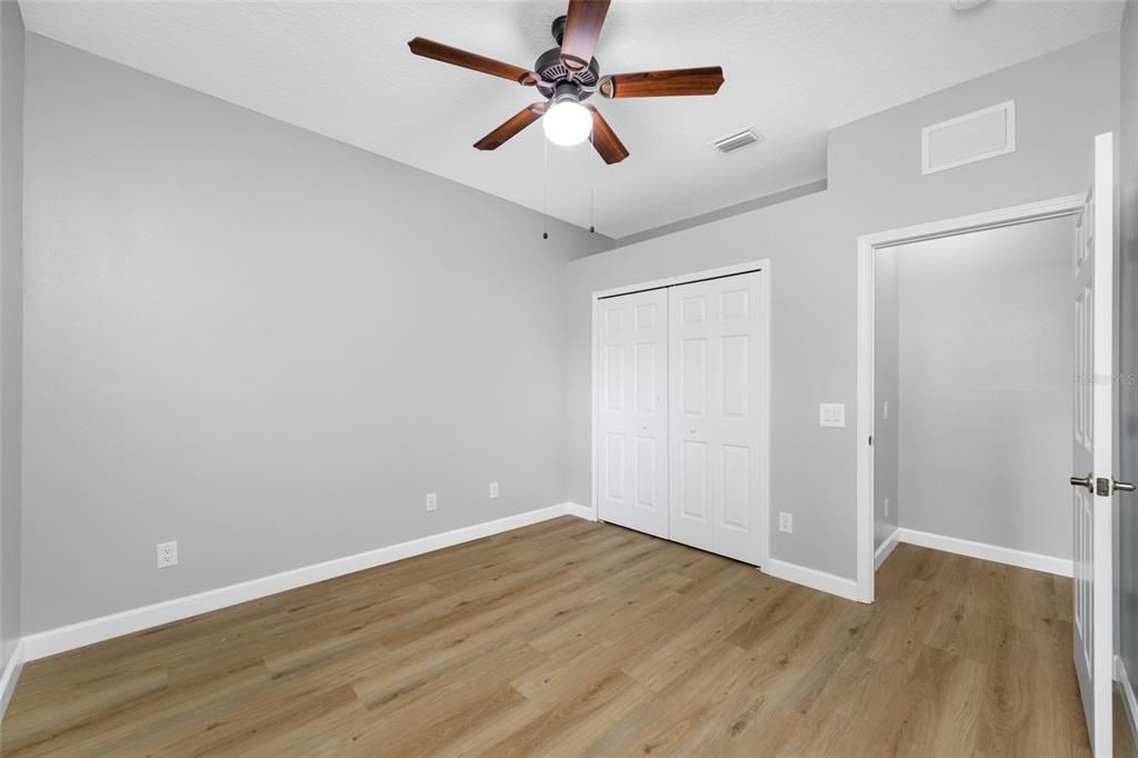 For Sale: $385,000 (3 beds, 2 baths, 1654 Square Feet)