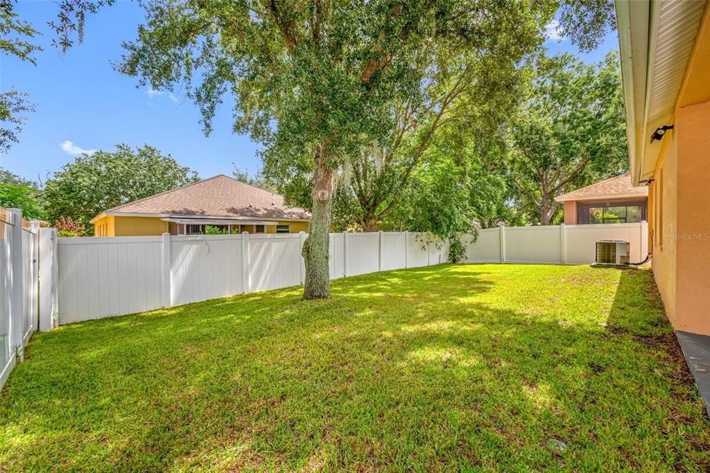 For Sale: $385,000 (3 beds, 2 baths, 1654 Square Feet)