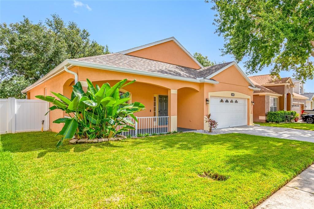For Sale: $385,000 (3 beds, 2 baths, 1654 Square Feet)