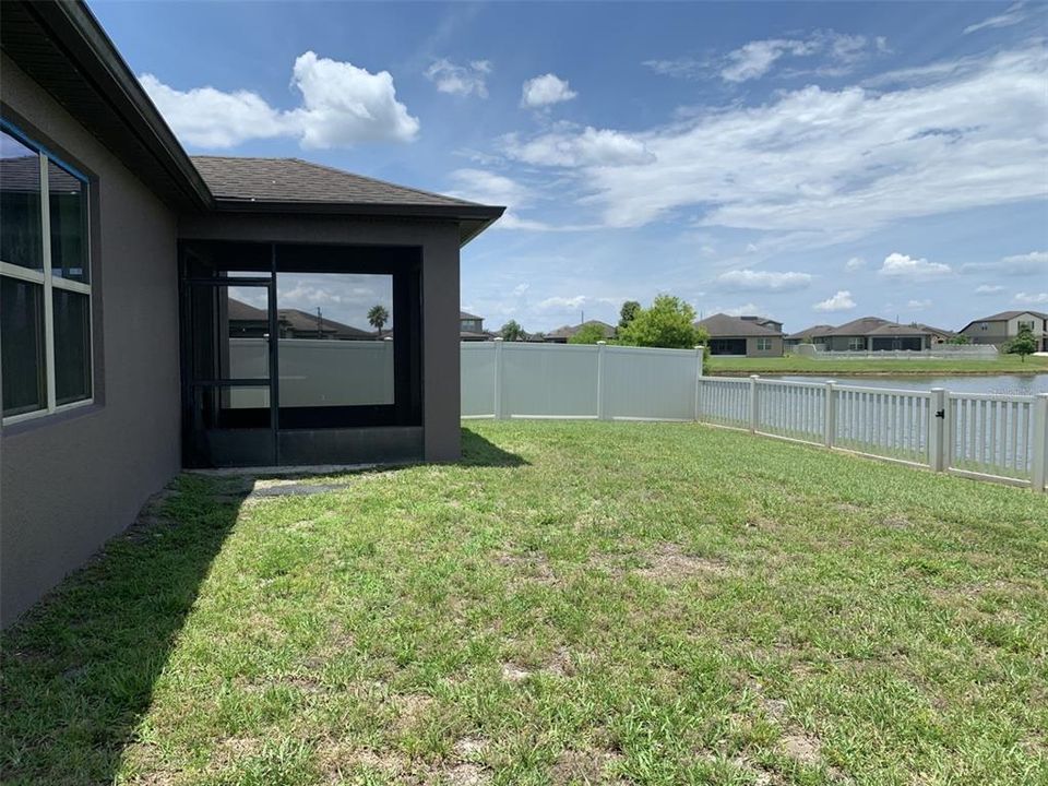 For Sale: $389,900 (3 beds, 2 baths, 2144 Square Feet)