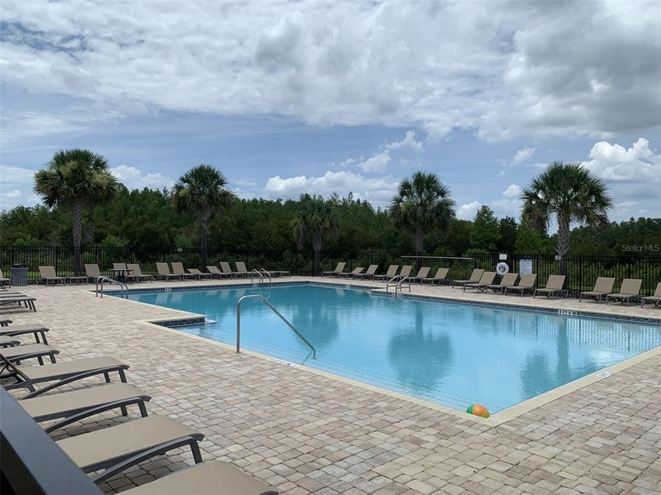 For Sale: $389,900 (3 beds, 2 baths, 2144 Square Feet)