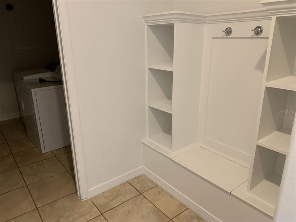 For Sale: $389,900 (3 beds, 2 baths, 2144 Square Feet)