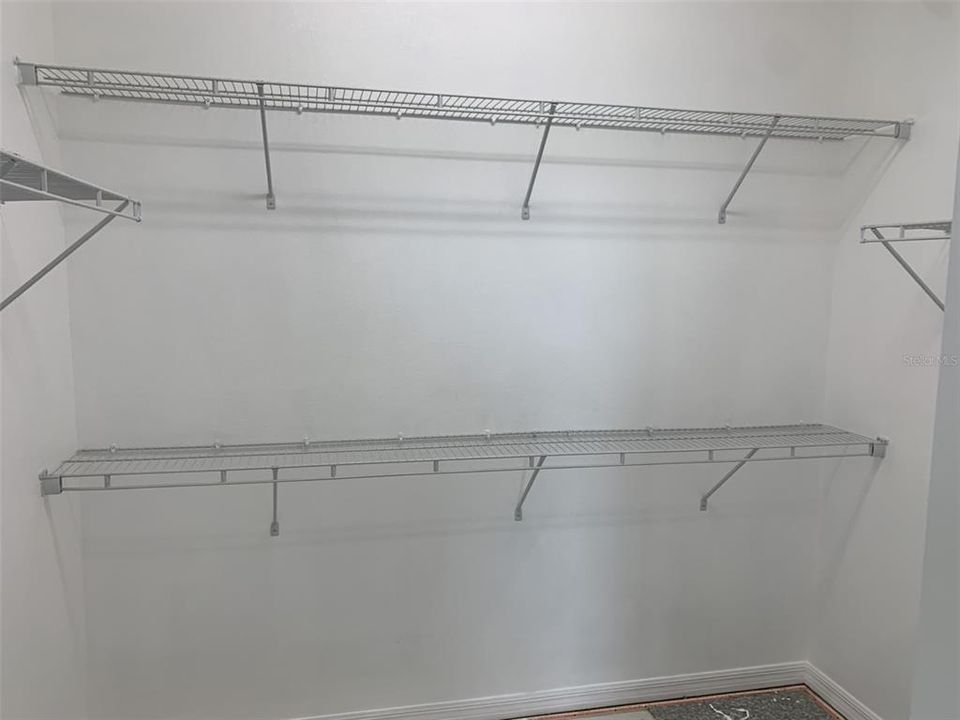 For Sale: $389,900 (3 beds, 2 baths, 2144 Square Feet)
