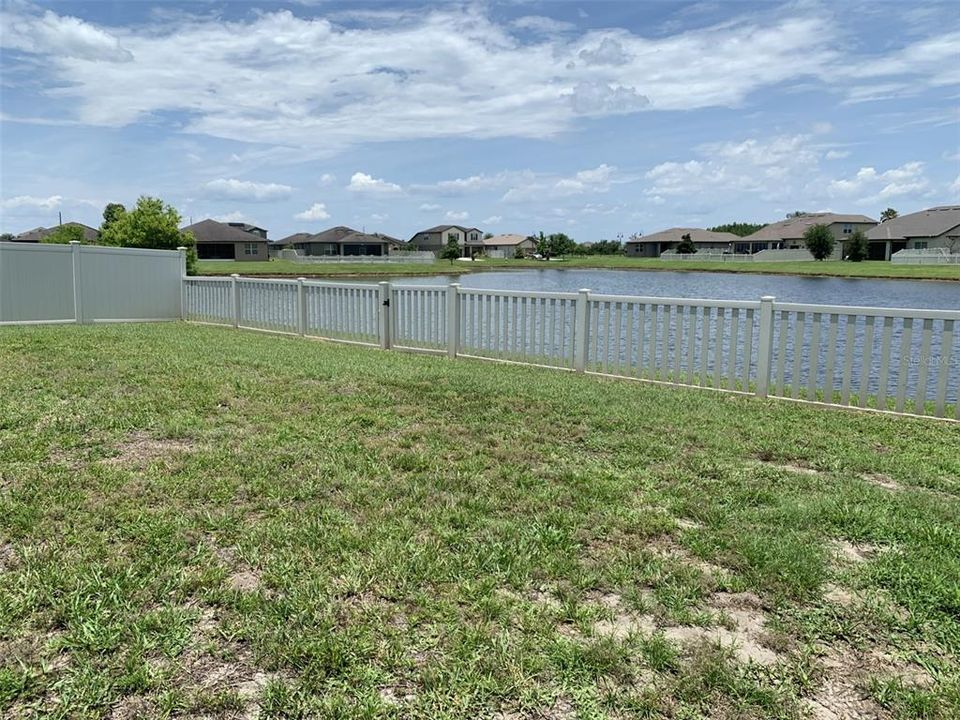 For Sale: $389,900 (3 beds, 2 baths, 2144 Square Feet)