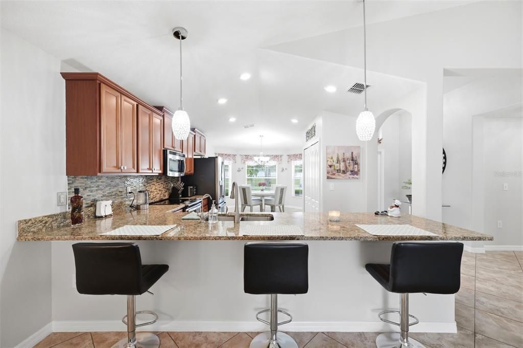 En Venta: $339,900 (3 camas, 2 baños, 1720 Pies cuadrados)