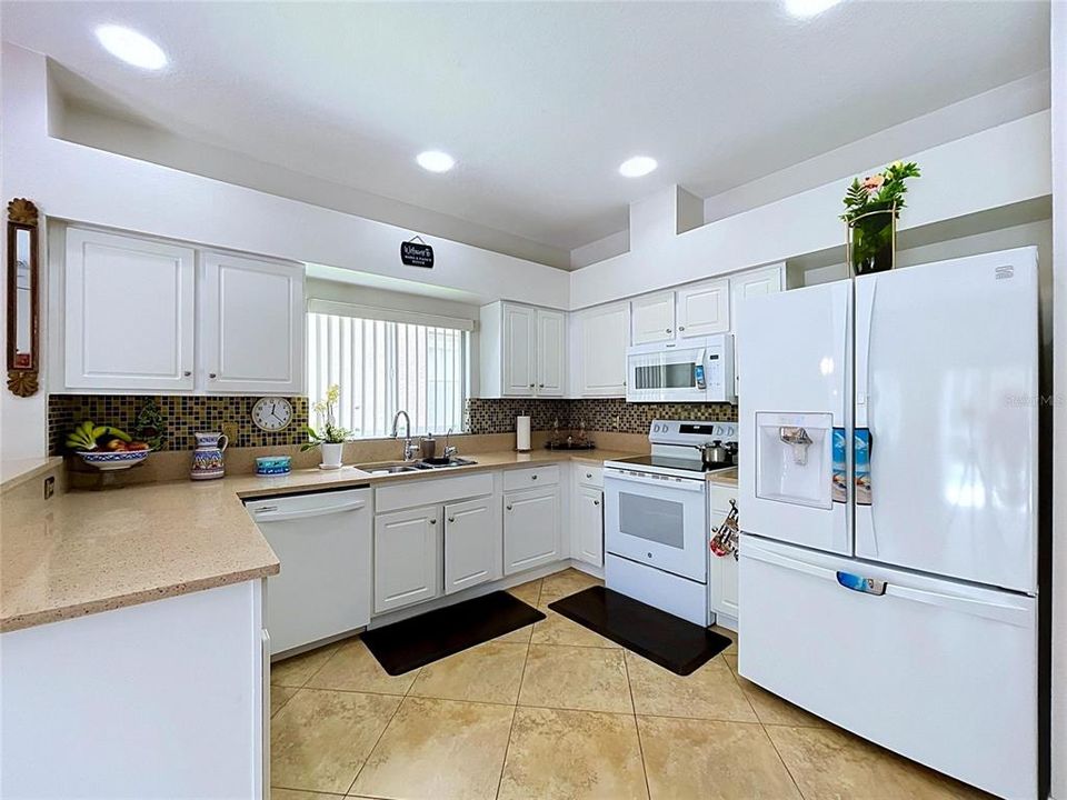 En Venta: $419,500 (3 camas, 2 baños, 1731 Pies cuadrados)