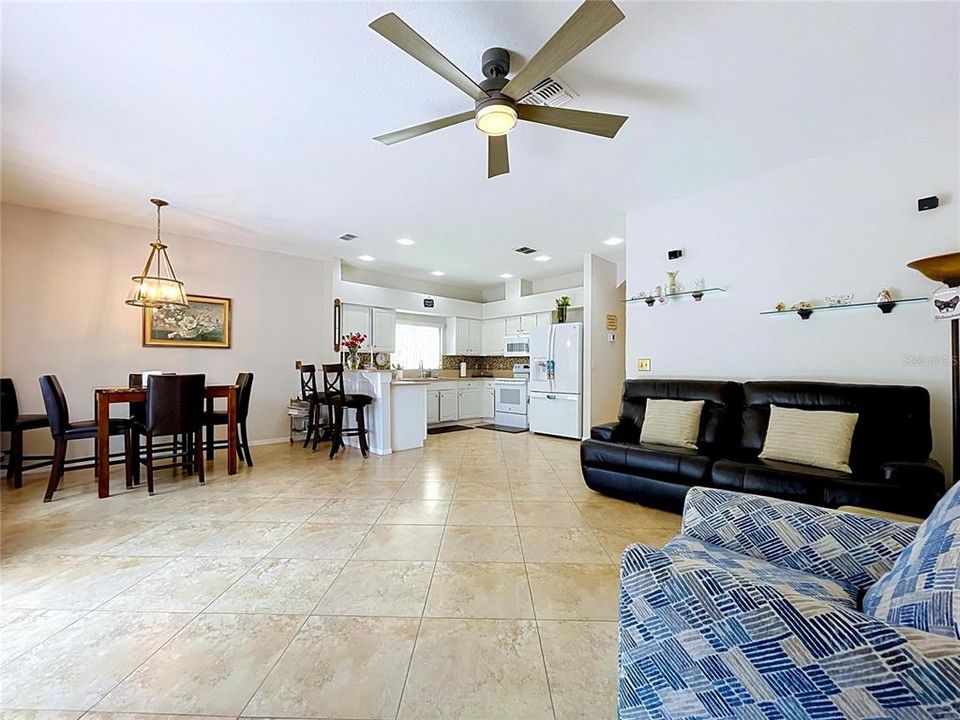 En Venta: $419,500 (3 camas, 2 baños, 1731 Pies cuadrados)