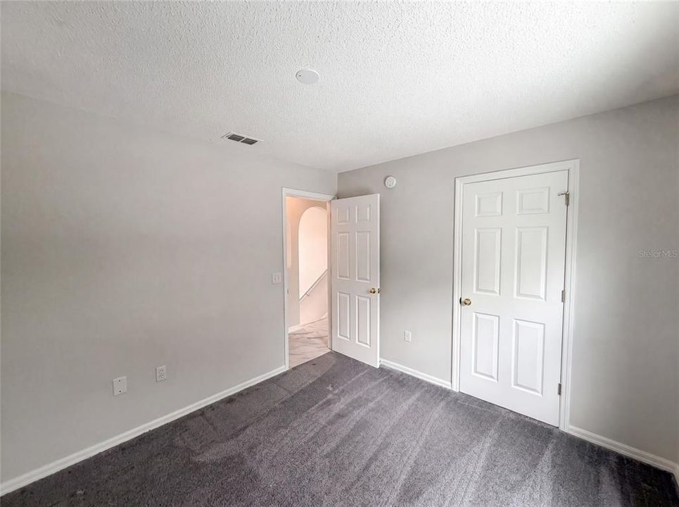 En Venta: $365,000 (4 camas, 2 baños, 2142 Pies cuadrados)