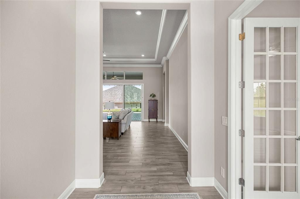 En Venta: $990,000 (3 camas, 3 baños, 2602 Pies cuadrados)