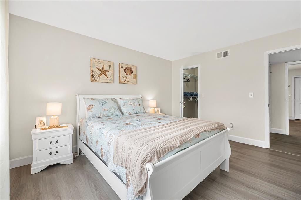 En Venta: $255,000 (2 camas, 1 baños, 734 Pies cuadrados)