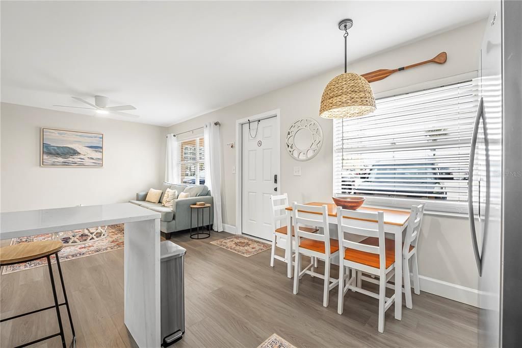 En Venta: $255,000 (2 camas, 1 baños, 734 Pies cuadrados)