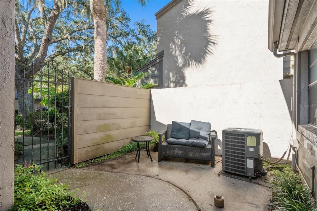 En Venta: $290,000 (2 camas, 2 baños, 1296 Pies cuadrados)