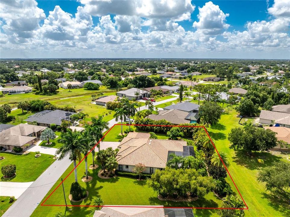 For Sale: $625,000 (3 beds, 2 baths, 2339 Square Feet)