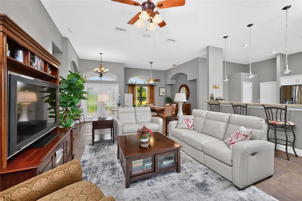 For Sale: $625,000 (3 beds, 2 baths, 2339 Square Feet)