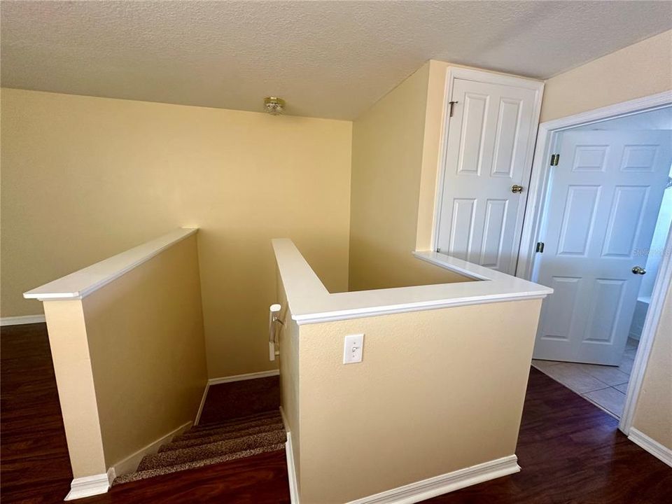 For Rent: $2,400 (3 beds, 2 baths, 1721 Square Feet)