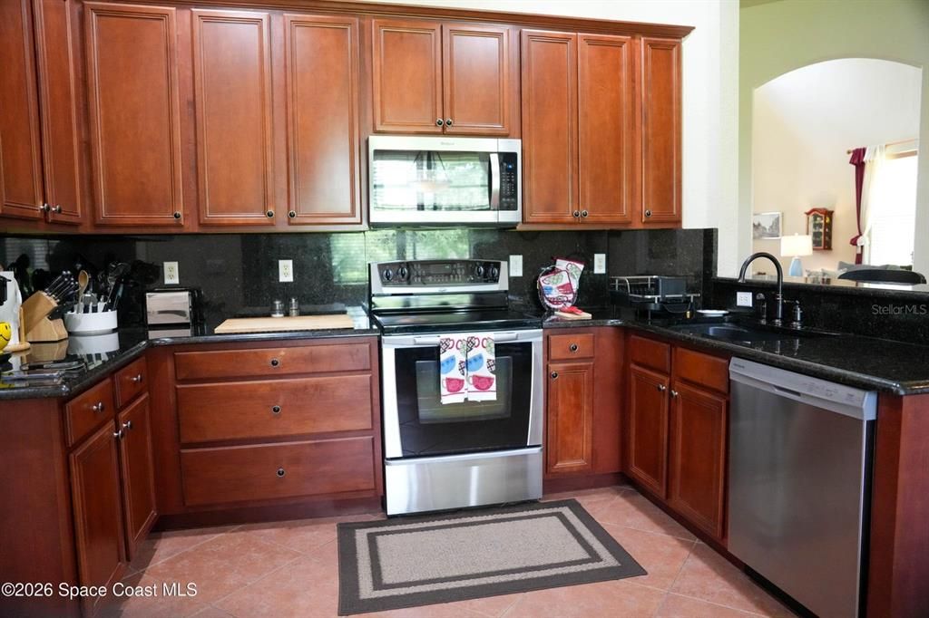 For Sale: $479,000 (4 beds, 2 baths, 2736 Square Feet)