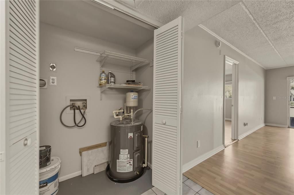 На продажу: $129,900 (1 спален, 1 ванн, 744 Квадратных фут)
