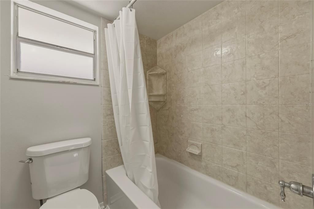 На продажу: $129,900 (1 спален, 1 ванн, 744 Квадратных фут)