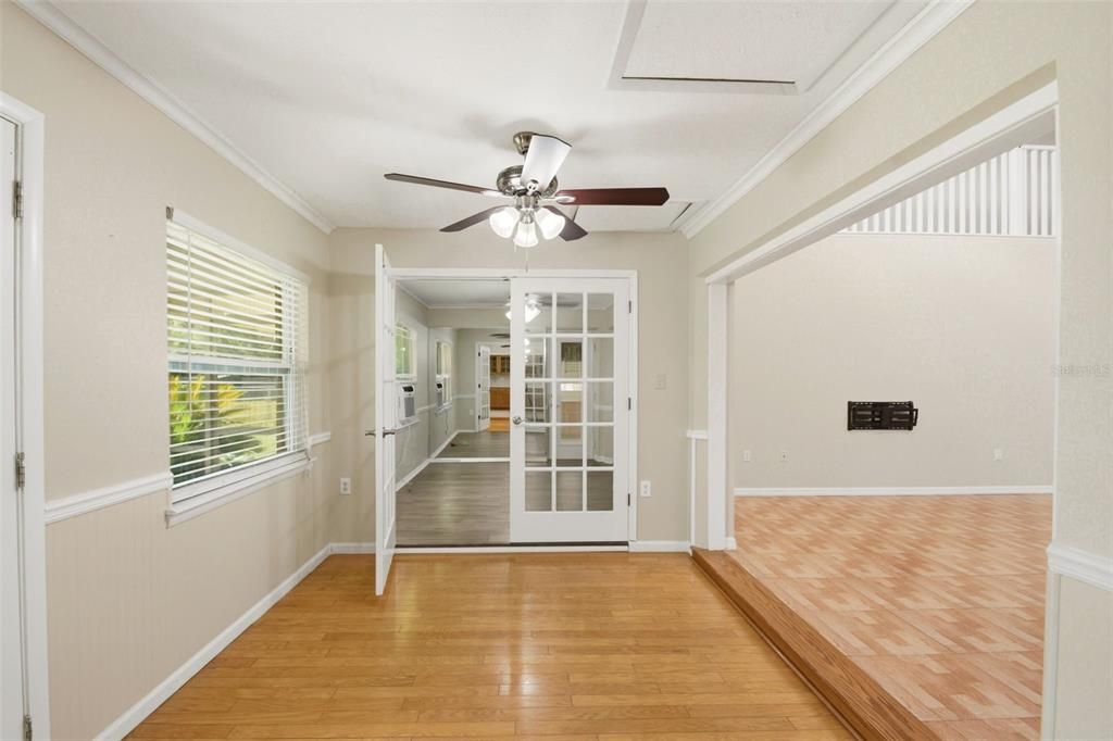 En Venta: $630,000 (5 camas, 3 baños, 3370 Pies cuadrados)