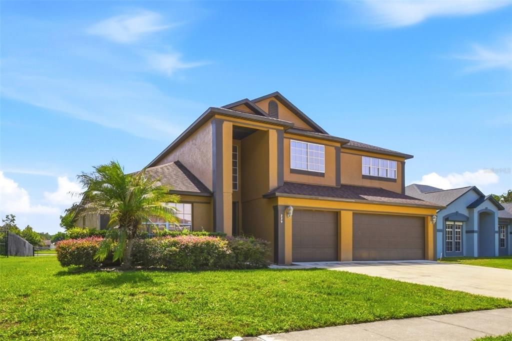 En Venta: $630,000 (5 camas, 3 baños, 3370 Pies cuadrados)