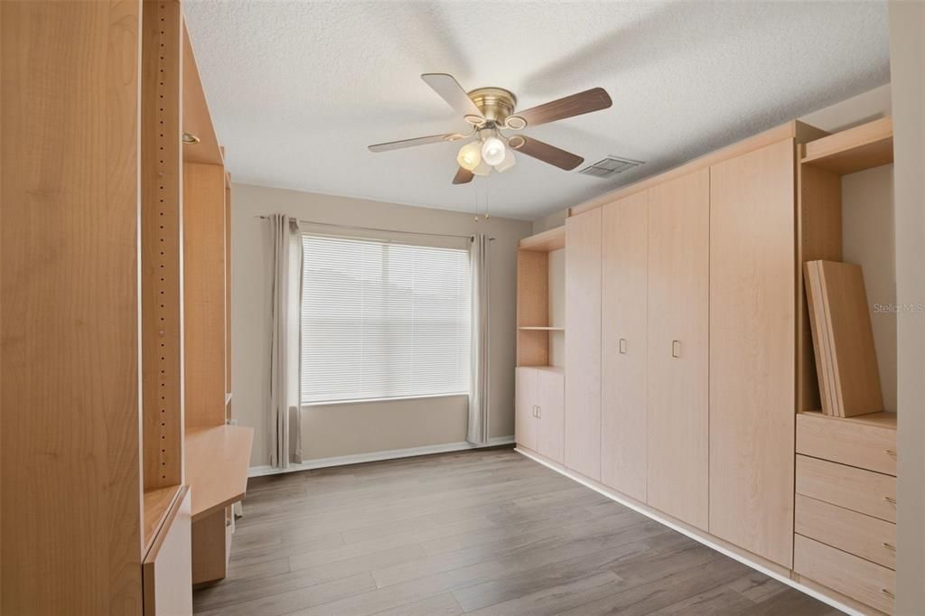 En Venta: $630,000 (5 camas, 3 baños, 3370 Pies cuadrados)