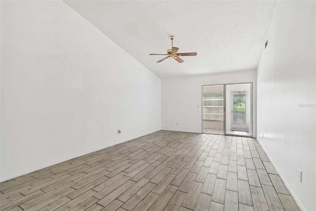 En Venta: $250,000 (2 camas, 1 baños, 855 Pies cuadrados)