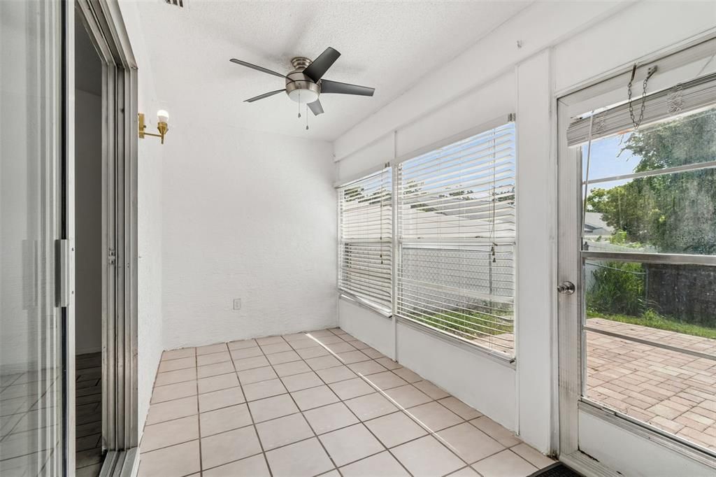 En Venta: $250,000 (2 camas, 1 baños, 855 Pies cuadrados)