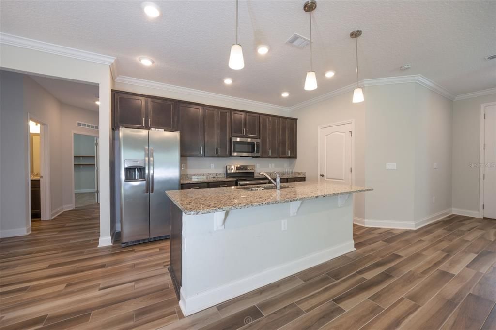 For Sale: $389,000 (3 beds, 2 baths, 2066 Square Feet)