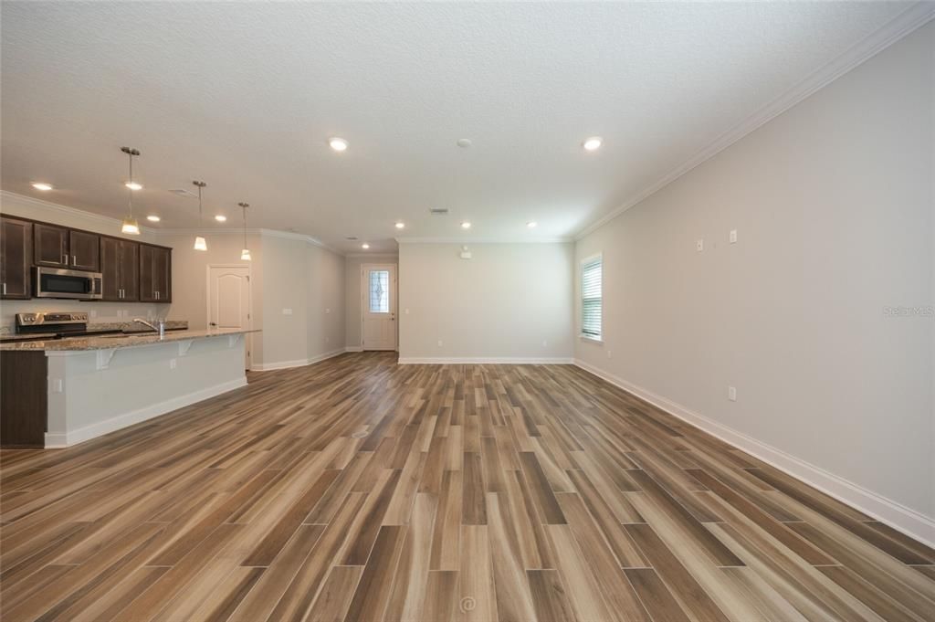 For Sale: $389,000 (3 beds, 2 baths, 2066 Square Feet)