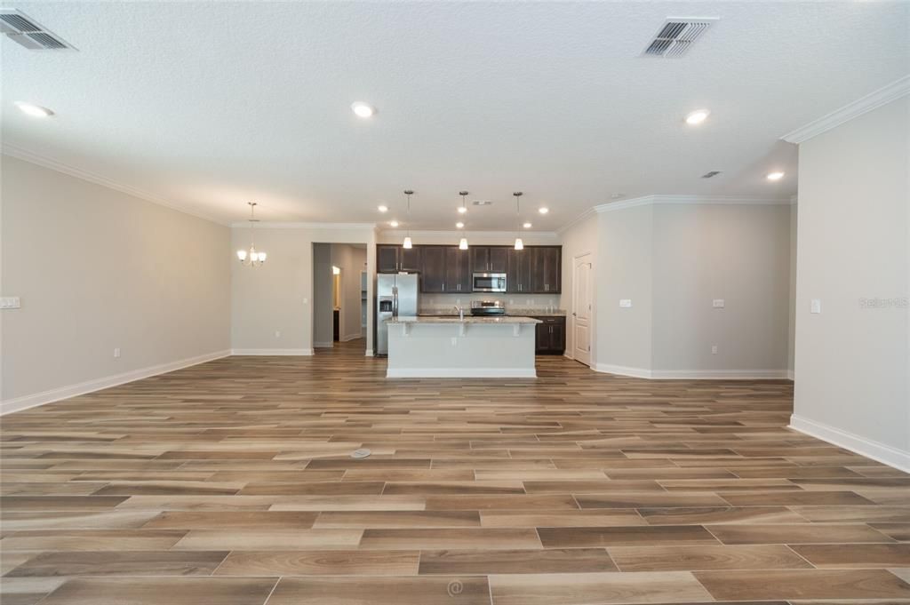 For Sale: $389,000 (3 beds, 2 baths, 2066 Square Feet)