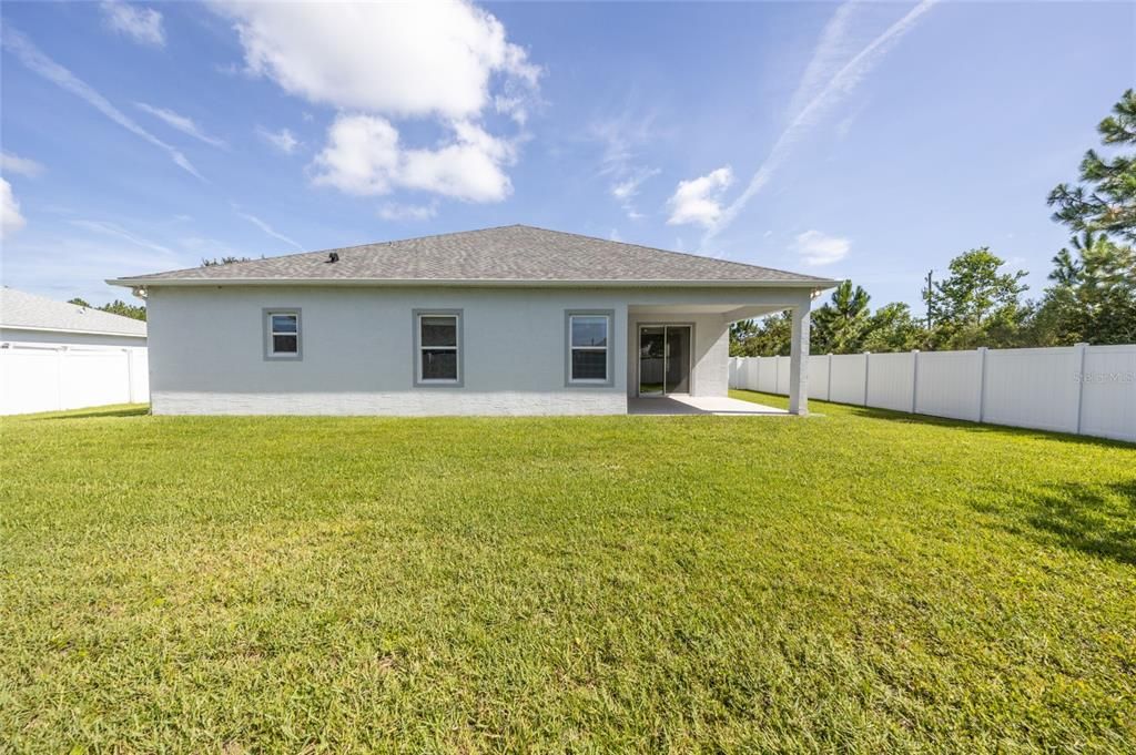 For Sale: $389,000 (3 beds, 2 baths, 2066 Square Feet)