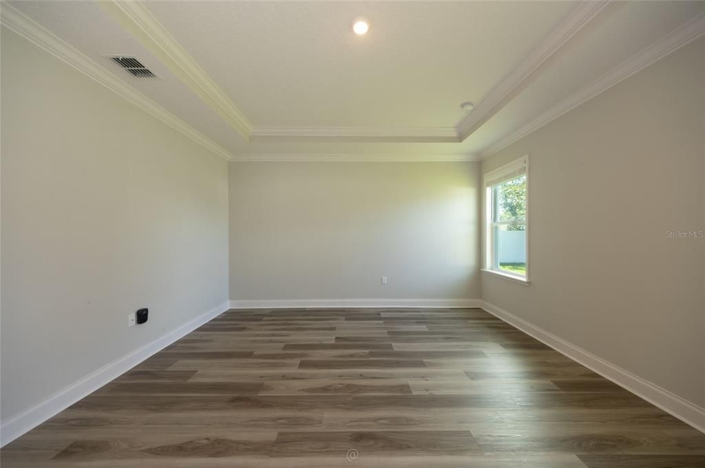 For Sale: $389,000 (3 beds, 2 baths, 2066 Square Feet)