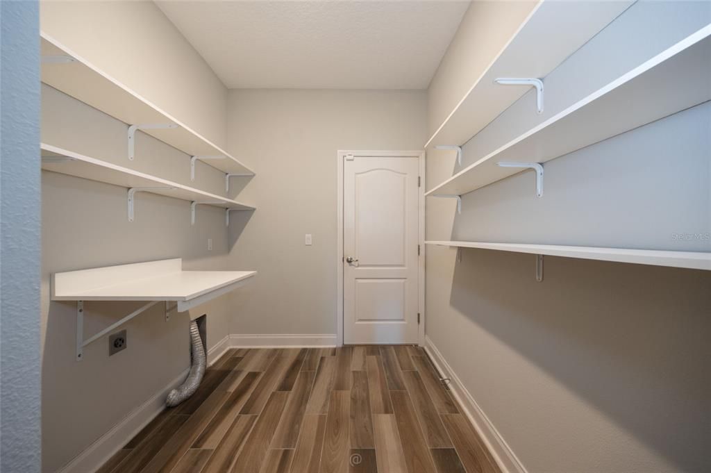 For Sale: $389,000 (3 beds, 2 baths, 2066 Square Feet)