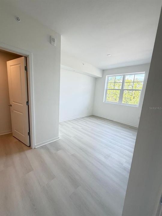 В аренду: $2,400 (3 спален, 2 ванн, 1085 Квадратных фут)