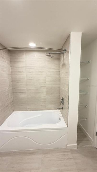 В аренду: $2,400 (3 спален, 2 ванн, 1085 Квадратных фут)