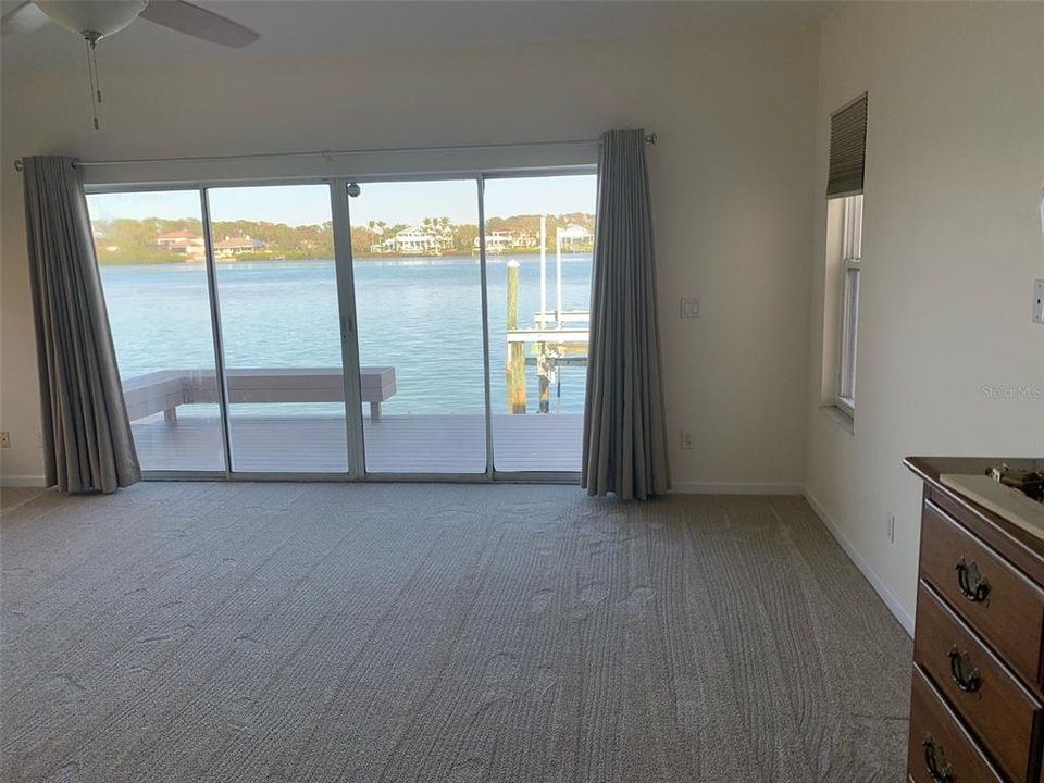 En Venta: $2,699,000 (6 camas, 5 baños, 3497 Pies cuadrados)