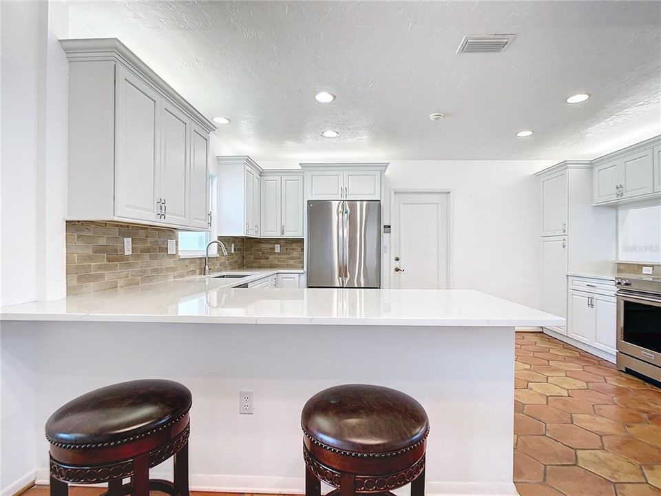 En Venta: $2,699,000 (6 camas, 5 baños, 3497 Pies cuadrados)