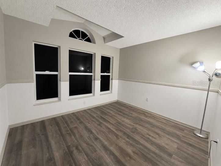 For Rent: $2,695 (3 beds, 2 baths, 1821 Square Feet)