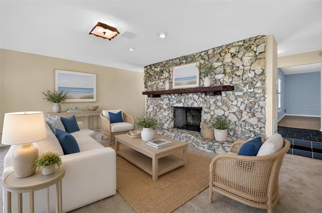 Activo con contrato: $396,900 (3 camas, 2 baños, 2100 Pies cuadrados)