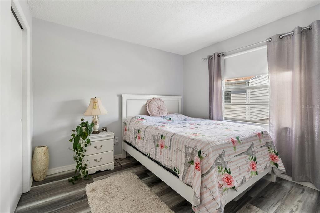В аренду: $1,950 (2 спален, 1 ванн, 909 Квадратных фут)