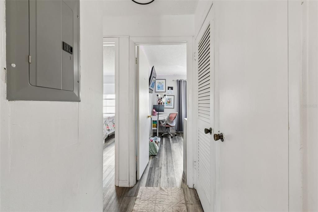 В аренду: $1,950 (2 спален, 1 ванн, 909 Квадратных фут)