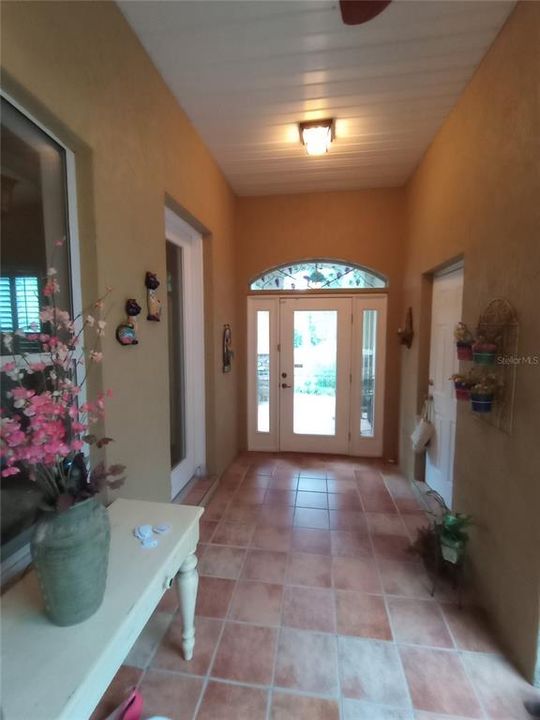 En Venta: $697,770 (4 camas, 3 baños, 2635 Pies cuadrados)