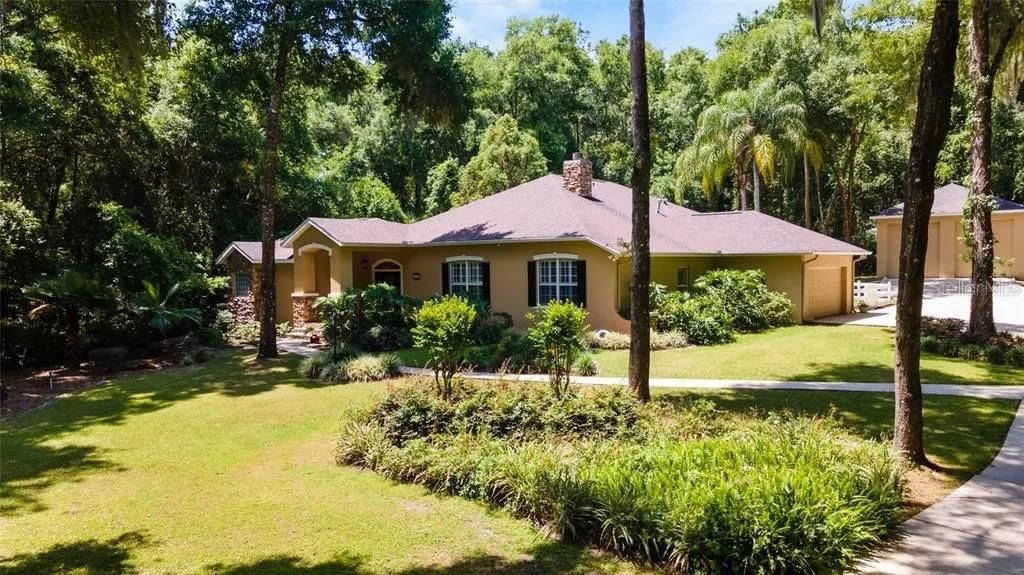 En Venta: $697,770 (4 camas, 3 baños, 2635 Pies cuadrados)