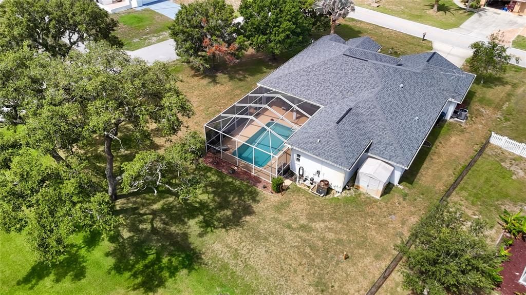 For Sale: $399,500 (3 beds, 3 baths, 2304 Square Feet)