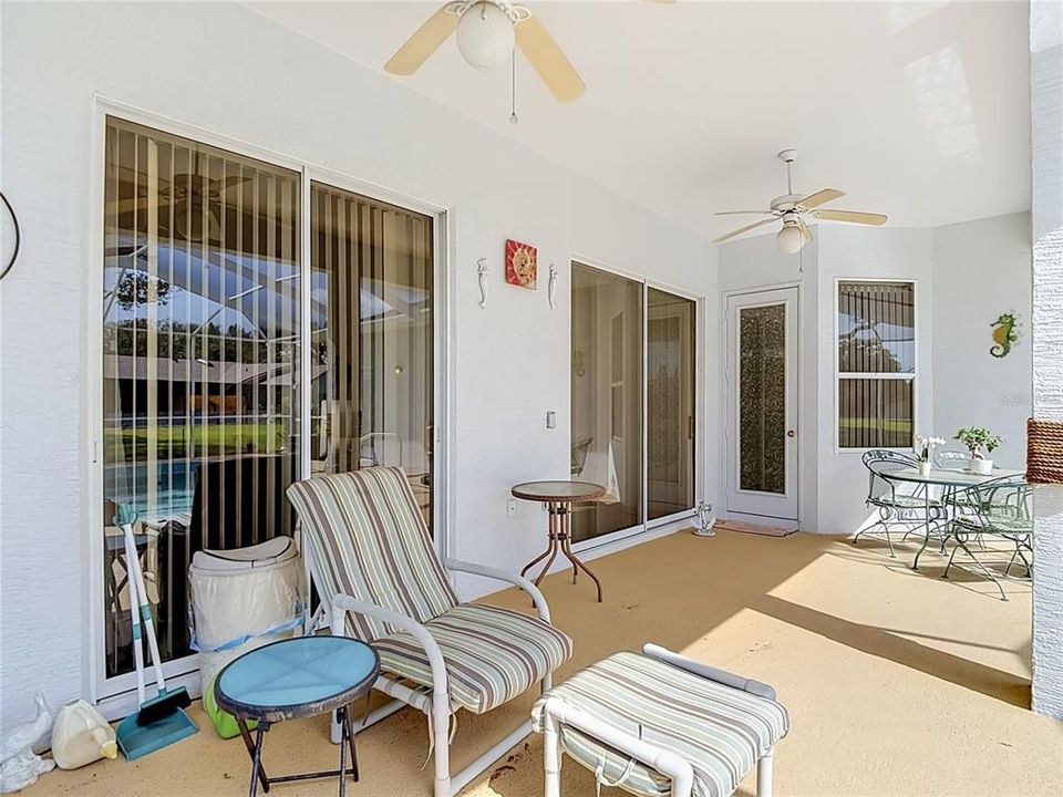 For Sale: $399,500 (3 beds, 3 baths, 2304 Square Feet)