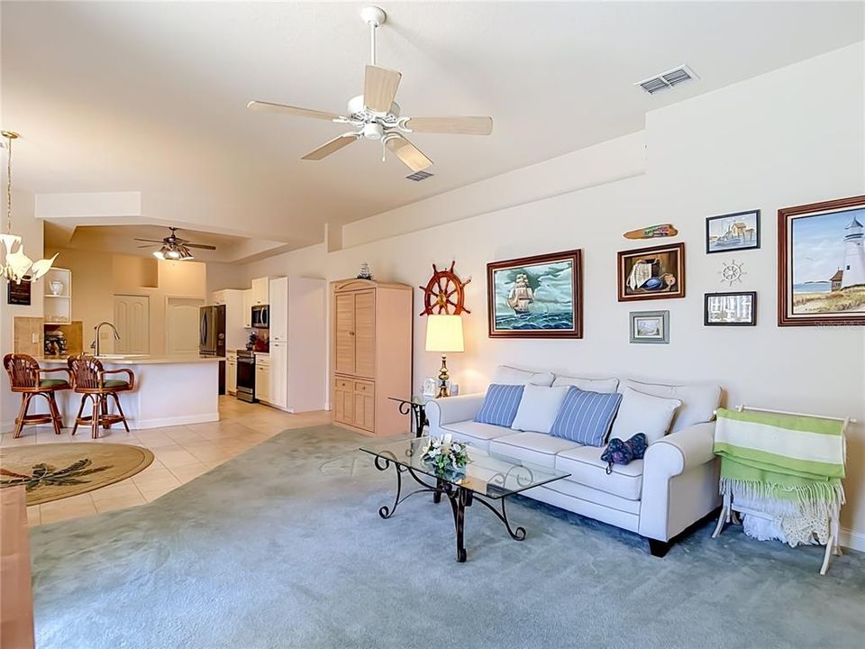 For Sale: $399,500 (3 beds, 3 baths, 2304 Square Feet)