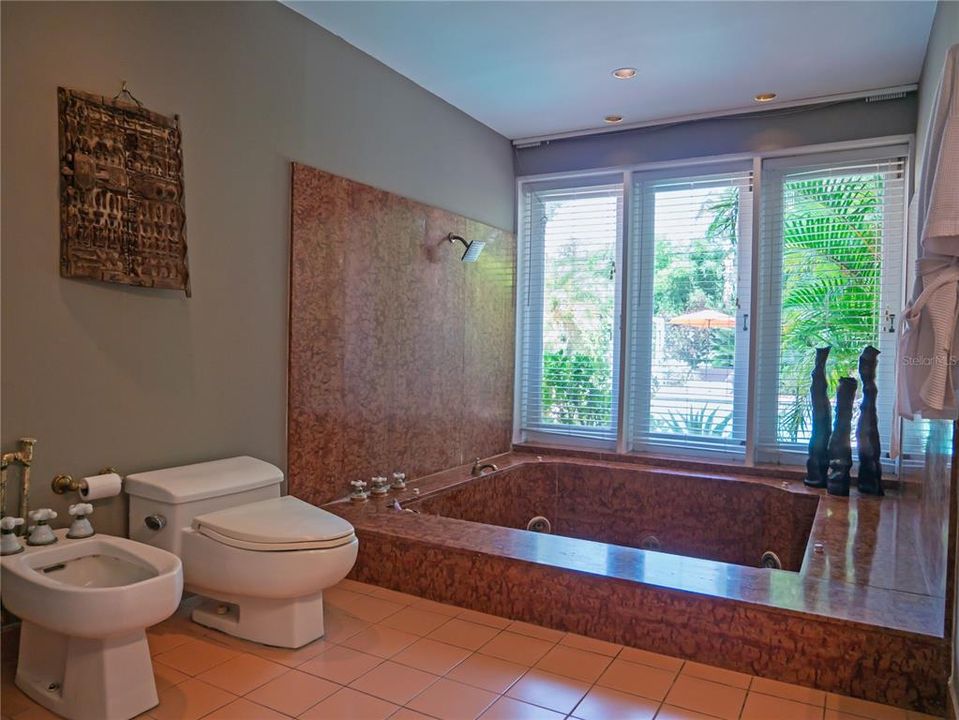 For Sale: $1,249,000 (5 beds, 4 baths, 4090 Square Feet)