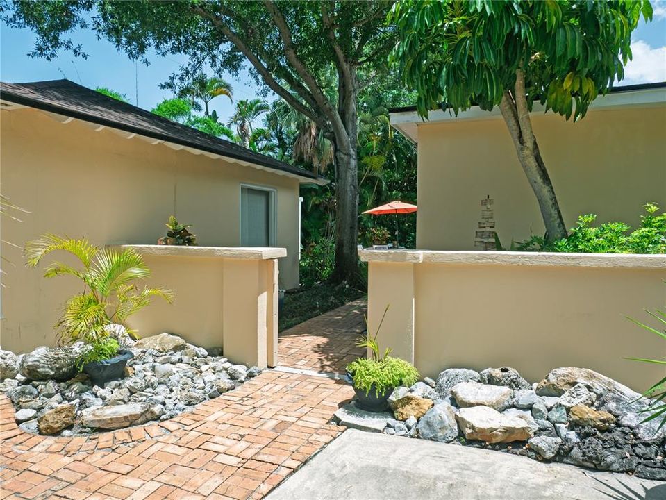 For Sale: $1,249,000 (5 beds, 4 baths, 4090 Square Feet)